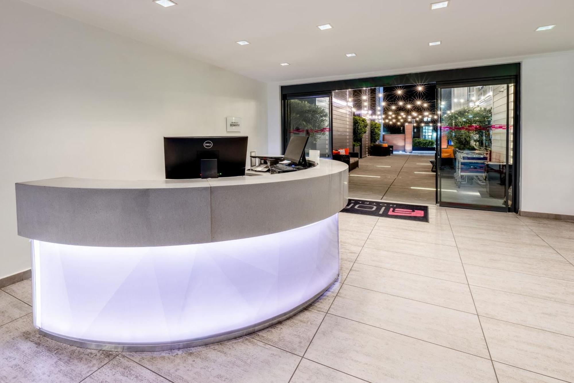 Aloft Sunnyvale Hotel Exterior photo